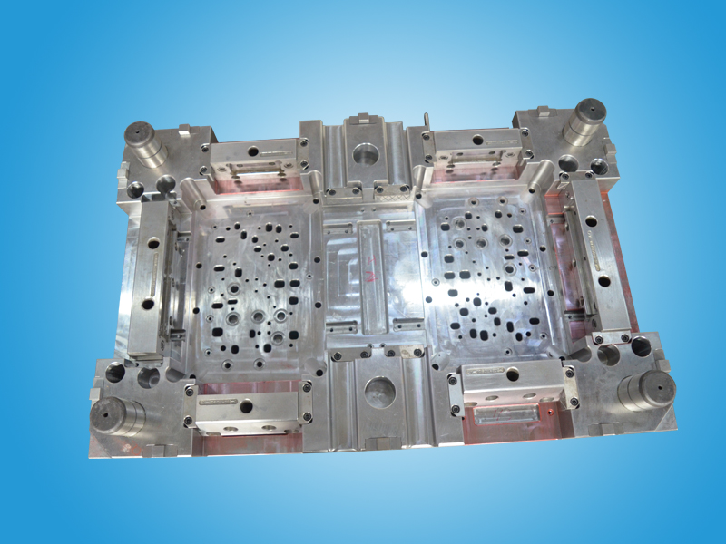 Precautions for injection molding